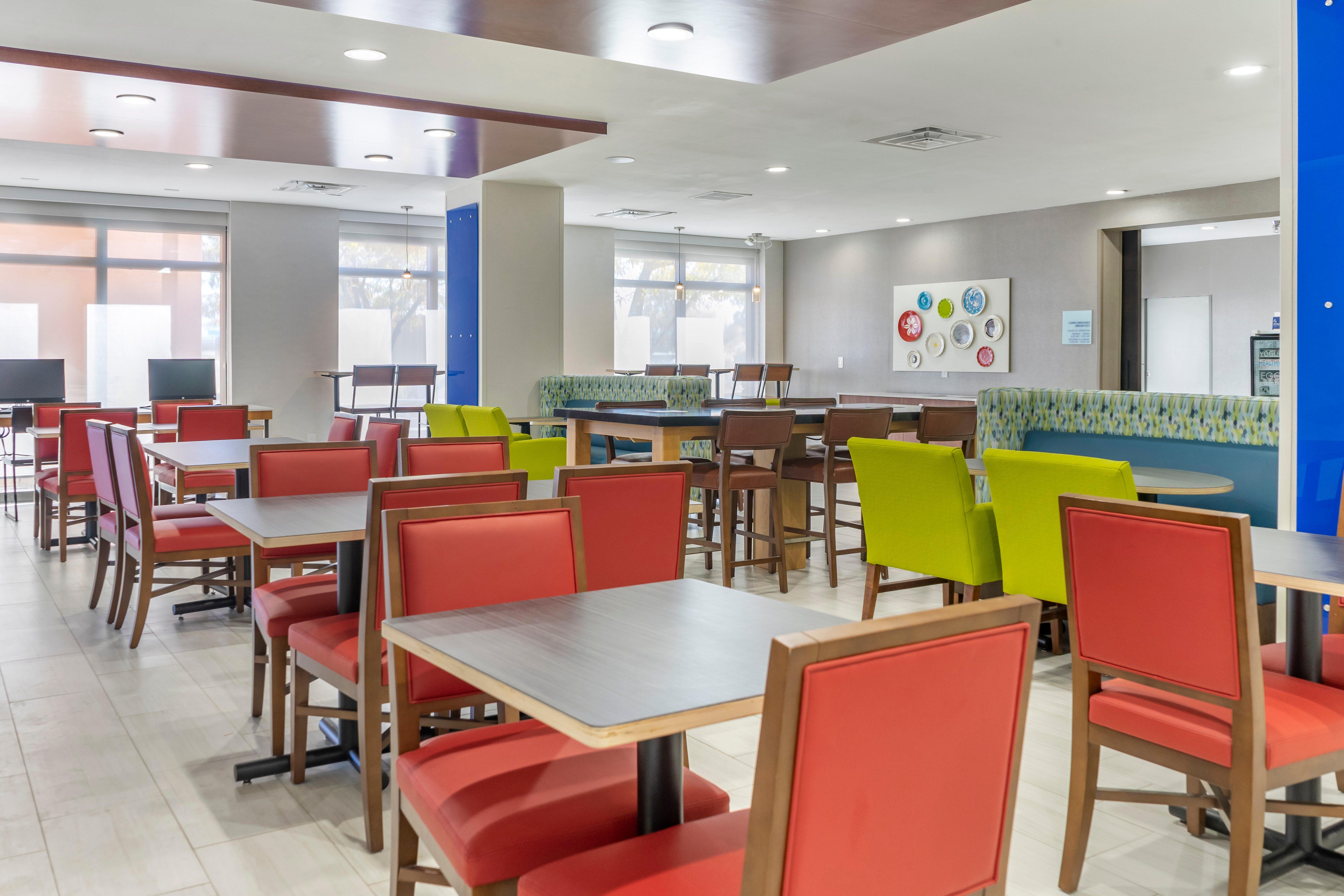 Holiday Inn Express Hotel & Suites Albuquerque Midtown By Ihg Εξωτερικό φωτογραφία