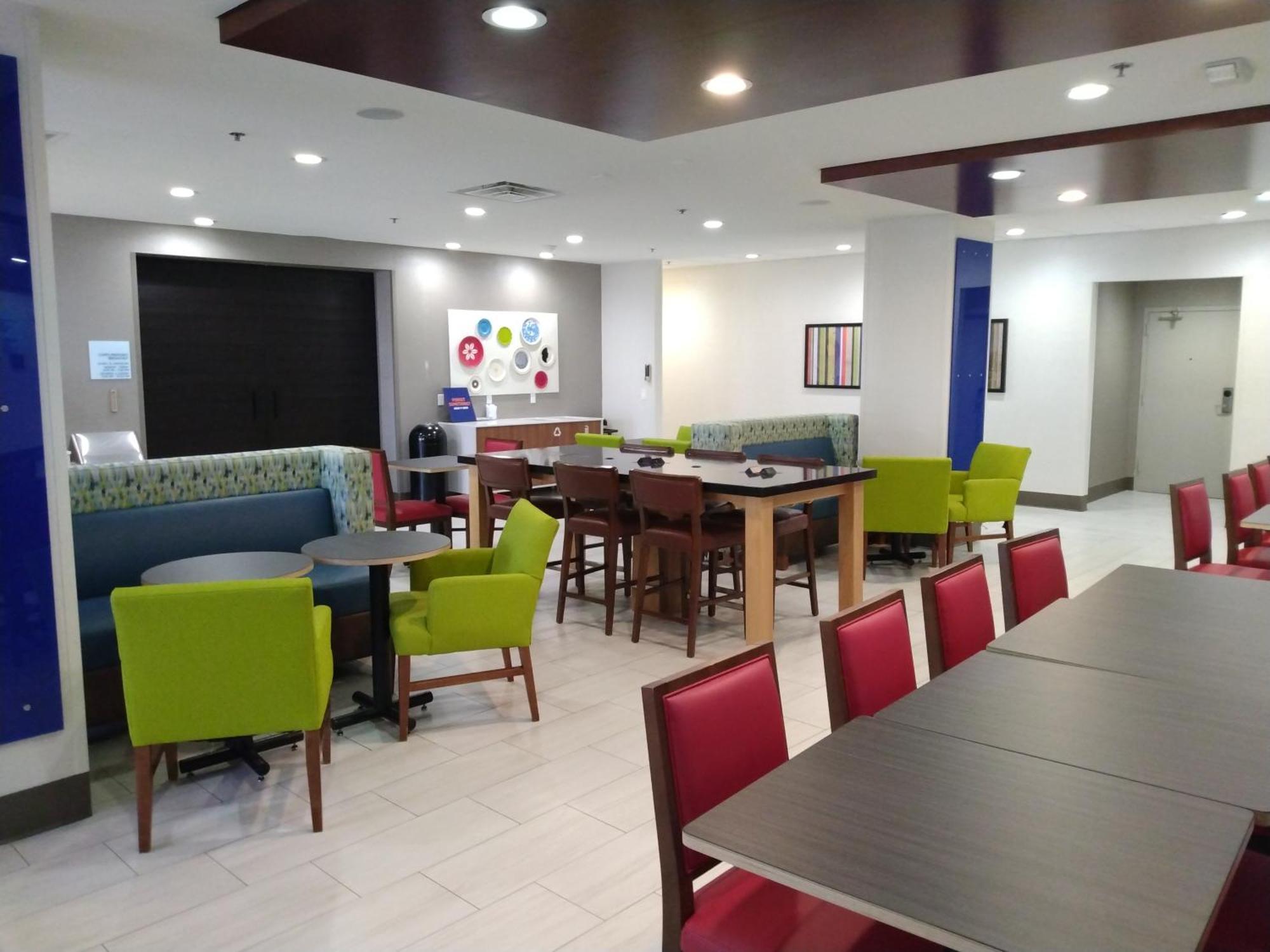 Holiday Inn Express Hotel & Suites Albuquerque Midtown By Ihg Εξωτερικό φωτογραφία